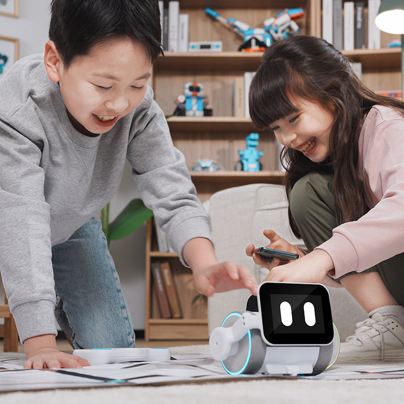 Does my child need adult assistance to build the robot?