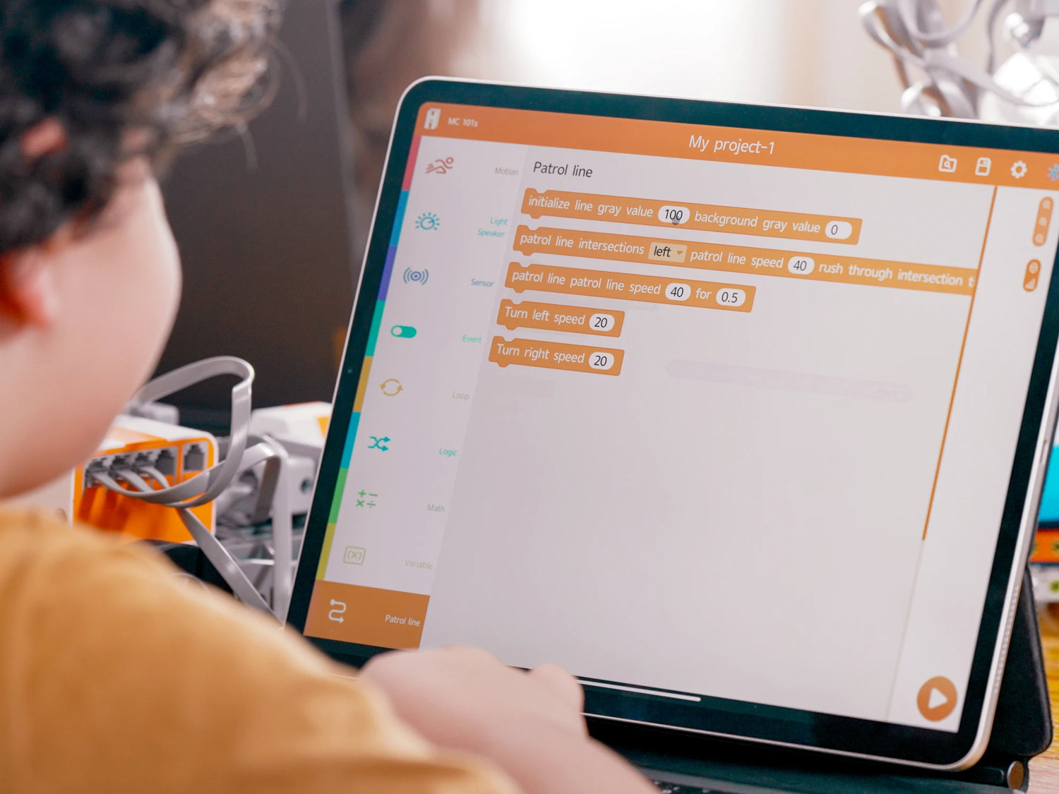 WhalesBot E7 Pro | APP Coding Learning Robot (12 in 1)